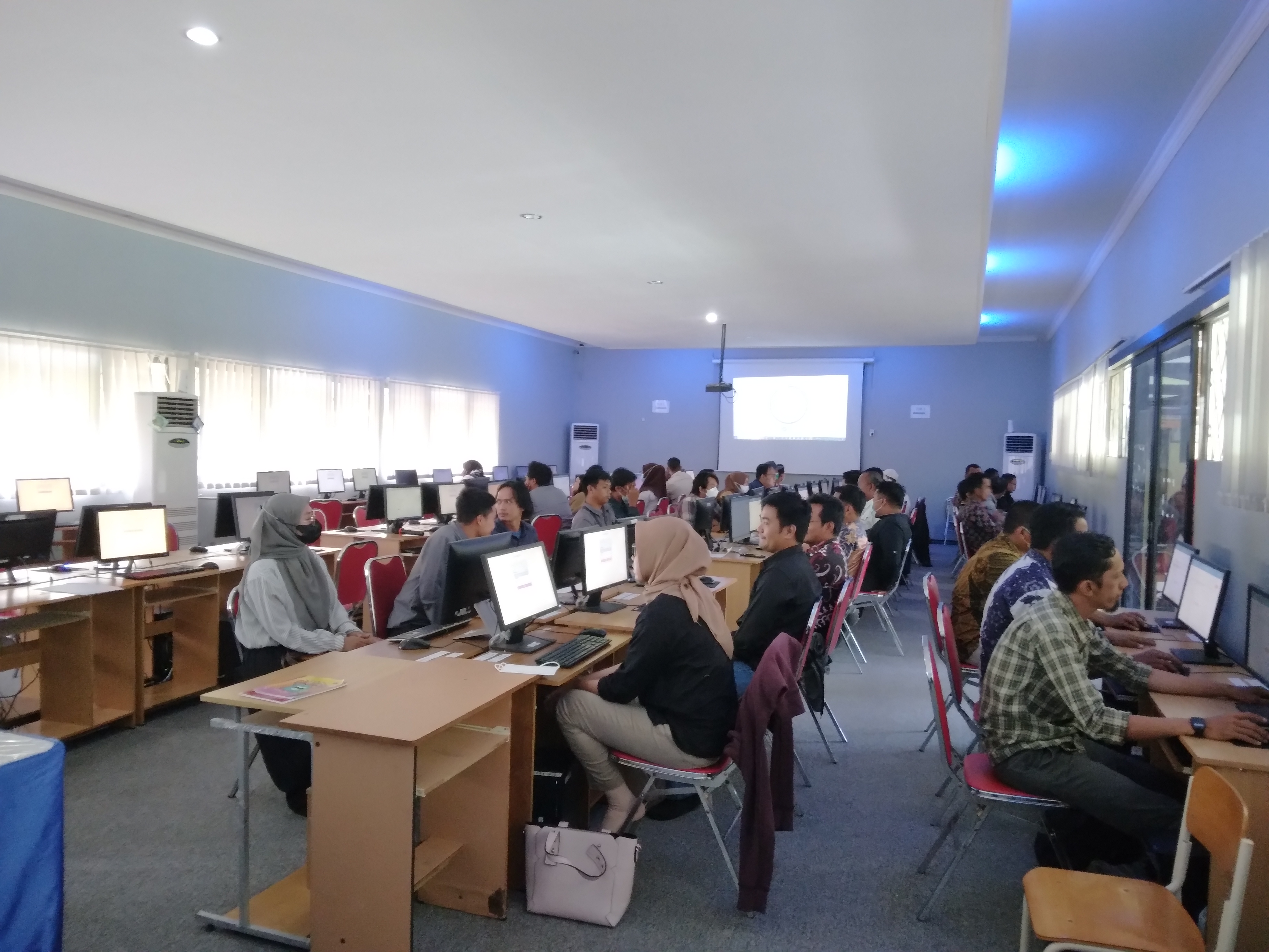 Bawaslu Kabupaten Mempawah Lakukan Test CAT