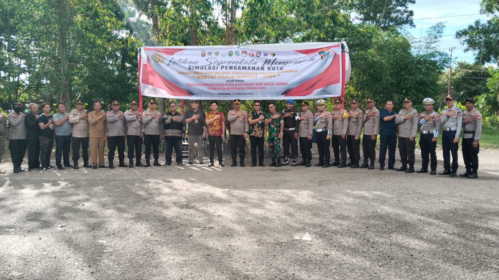 Simulasi Persiapan Pengamanan Pemilihan Bupati dan Wakil Bupati Kabupaten Mempawah Tahun 2024