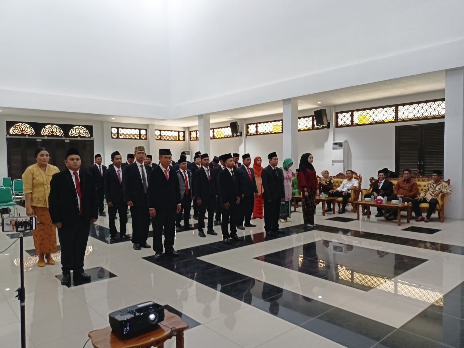 Bawaslu Mempawah Lantik 27 Orang Anggota Panwaslu Kecamatan se-Kabupaten Mempawah