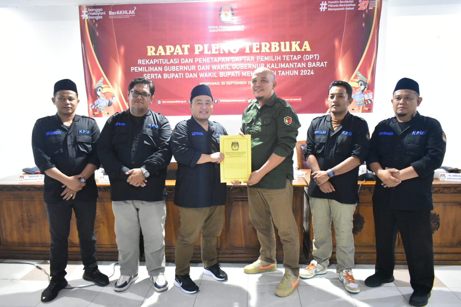 Ra[at Pleno Rekapitulasi daftar Pemilih Tetap