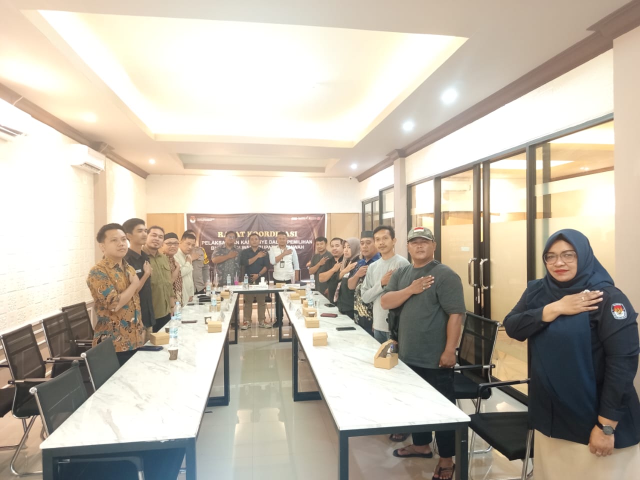 Ketua dan jajaran Staf hadir dalam kegiatan yang di selenggaran Komisi Pemiliha Umum (KPU) Kabupaten mempawah